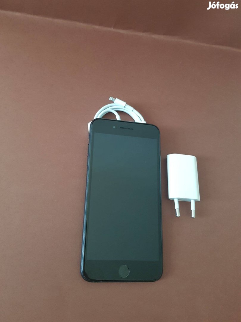 Apple Iphone 7 PLUS 32GB fekete kártyafüggetlen,jó állapotú mobiltelef