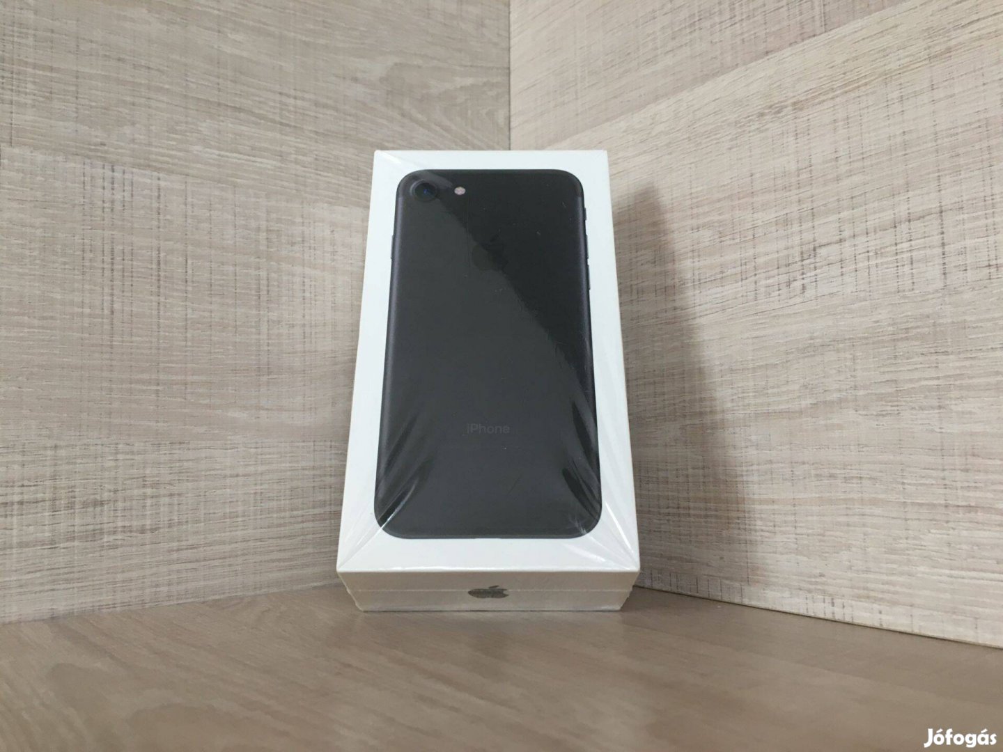 Apple Iphone 7, Black, 32 GB, Új (0 Perces), + Ajándékok