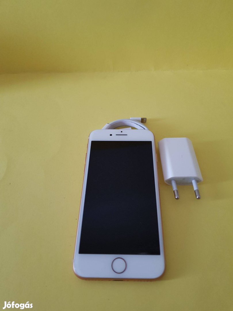 Apple Iphone 8 64Gb Gold Arany, szép állapotú,kártyafüggetlen mobiltel