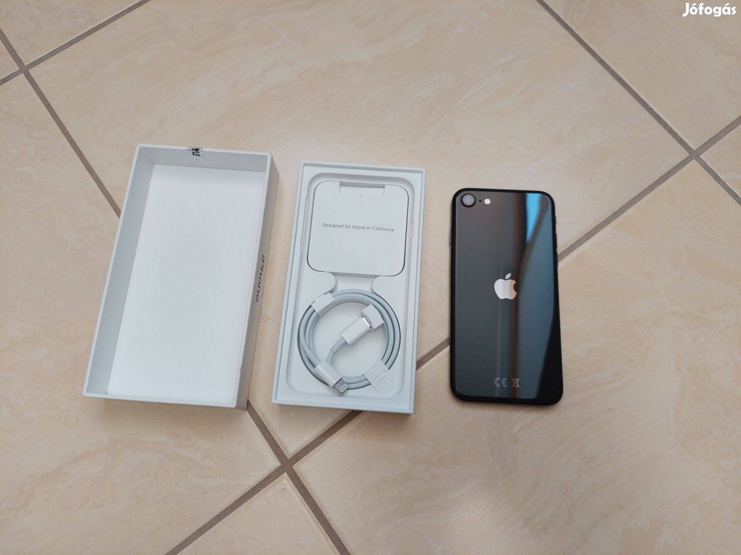 Apple Iphone SE2 kiválló állapotban