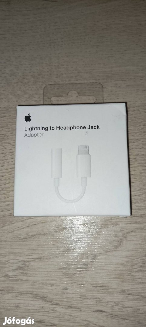 Apple Lightning to 3.5mm jack adapter
