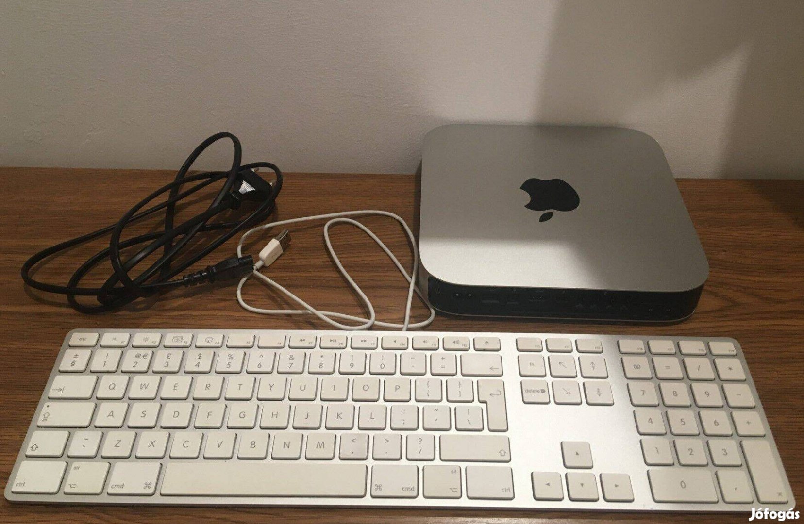 Apple Mac Mini + billentyűzet