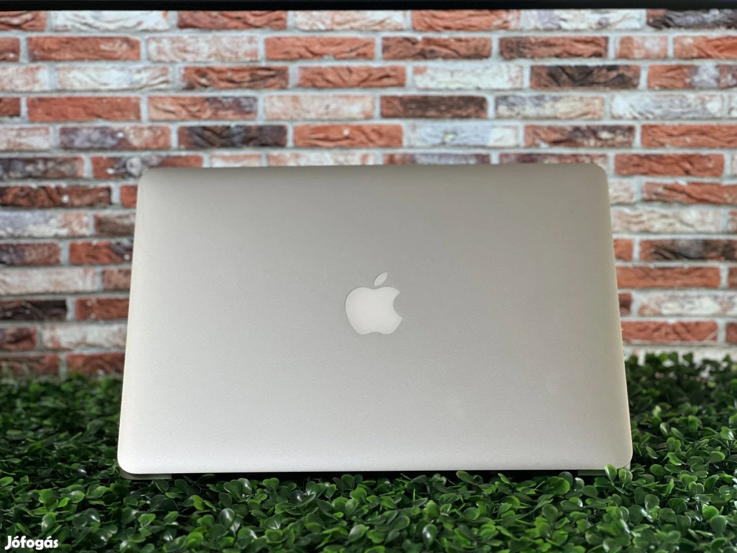 Apple Macbook AIR 2017 13" i5, 8 GB, 256 GB - Y348