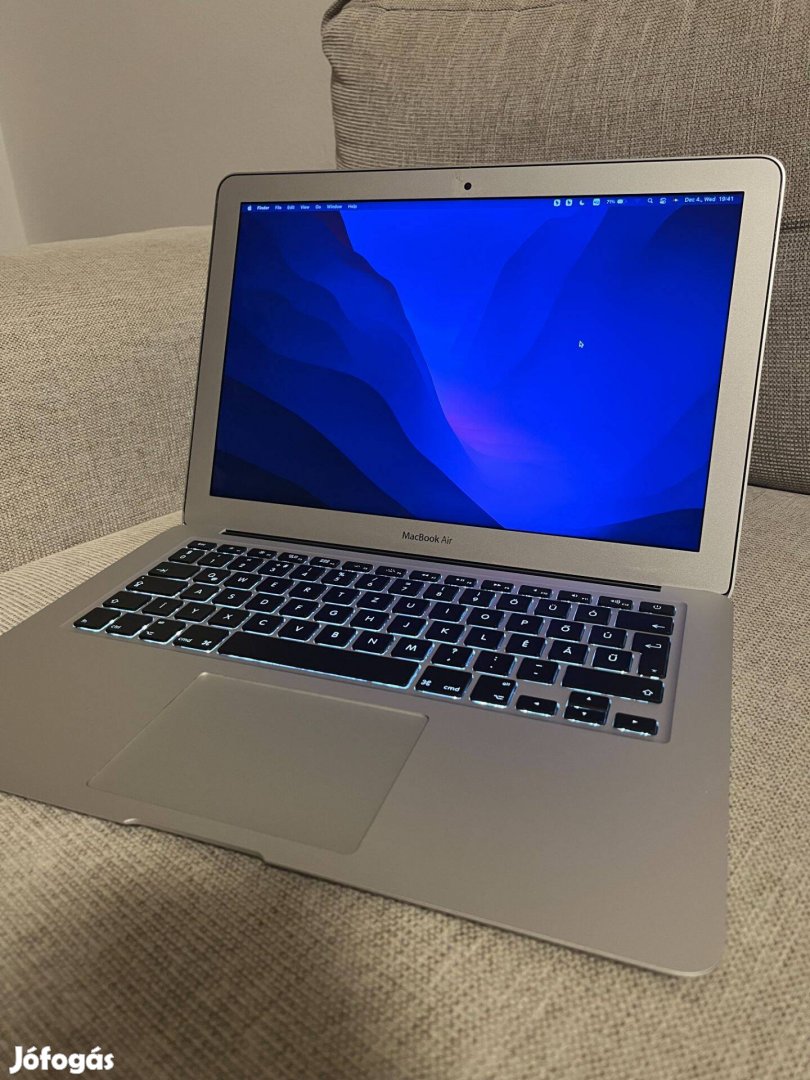 Apple Macbook Air 13"-inch ( Early 2015)