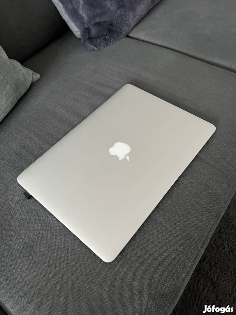 Apple Macbook Air 13-inch