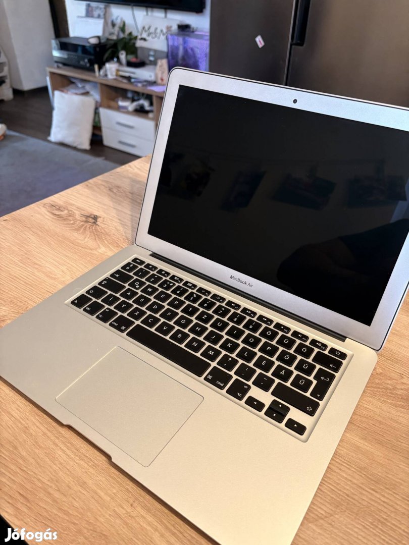 Apple Macbook Air 2015 Magyar! 