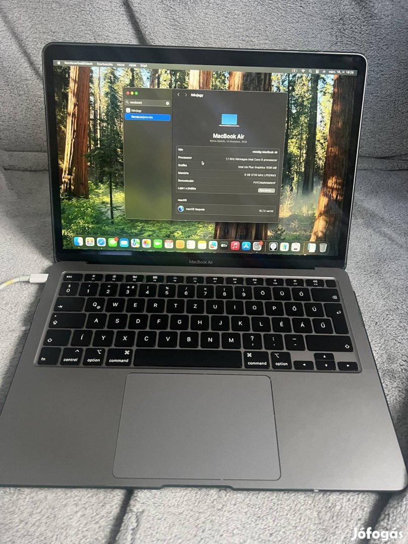Apple Macbook Air 2020 256gb i3
