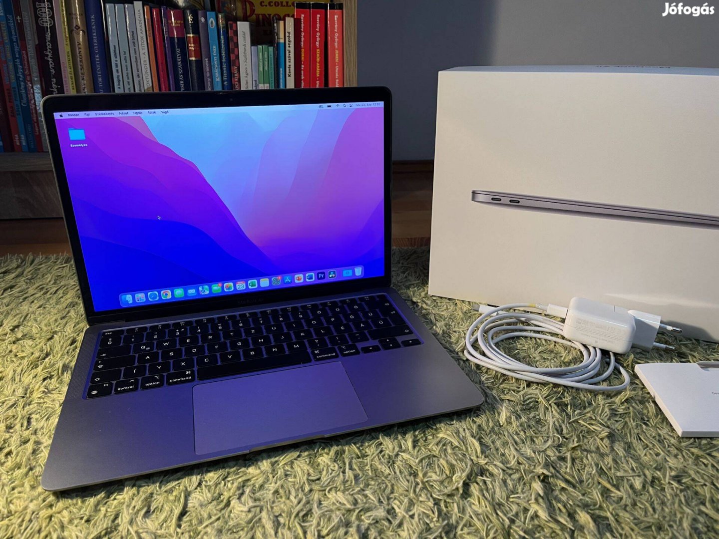 Apple Macbook Air 2020 / M1, 256GB SSD, 8GB RAM / asztroszürke