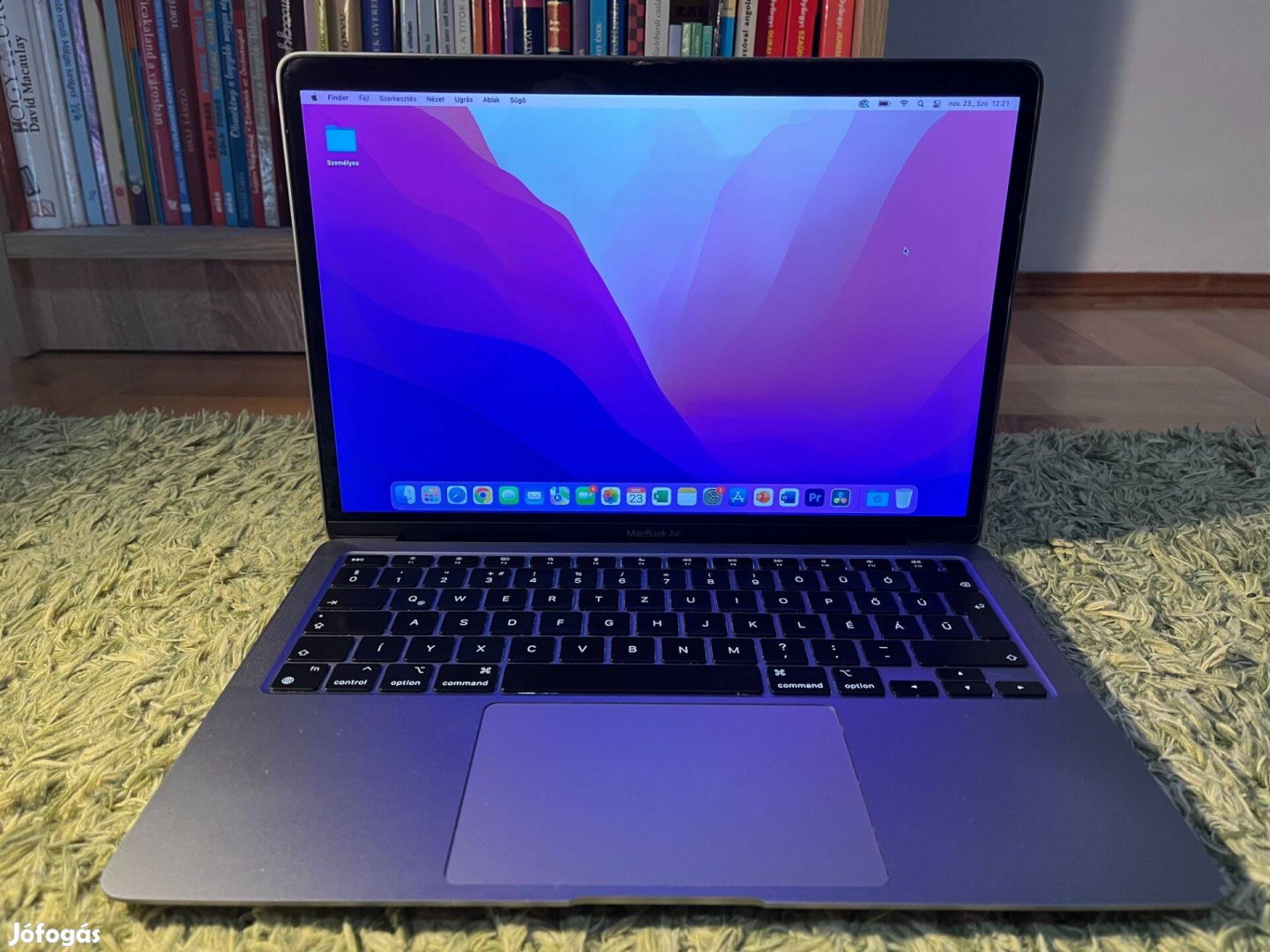 Apple Macbook Air 2020 / M1, 256GB SSD, 8GB RAM / asztroszürke