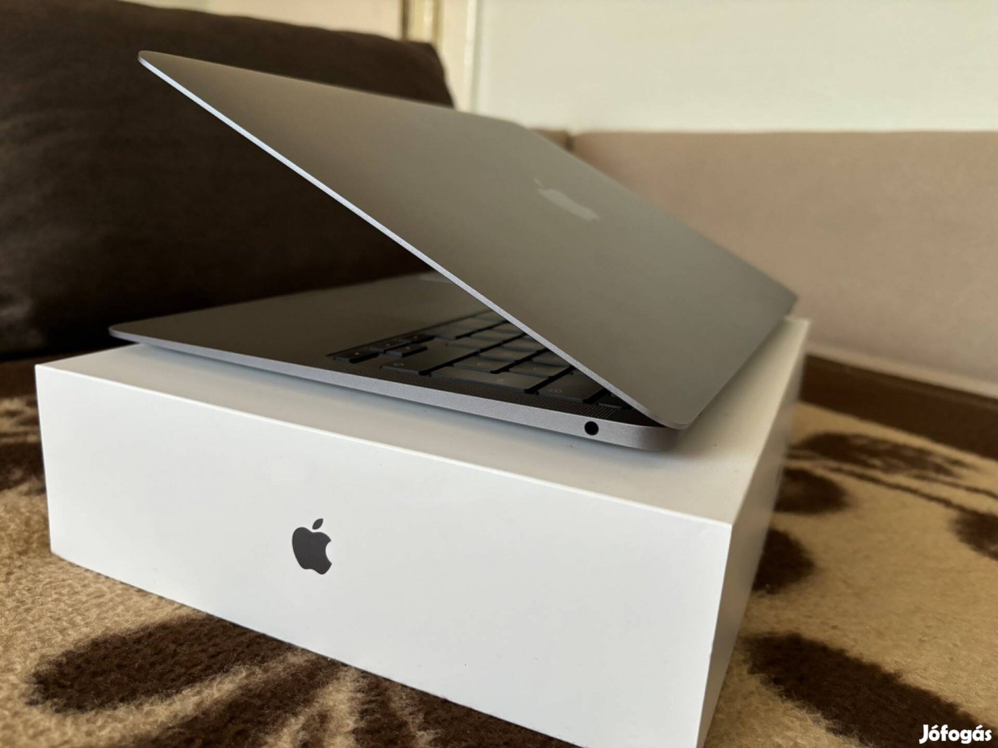 Apple Macbook Air M1