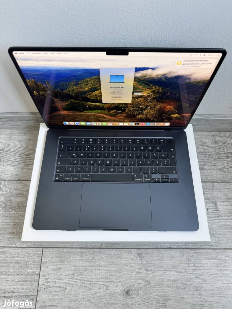 Apple Macbook Air M2 15" 2023 45 ciklussal