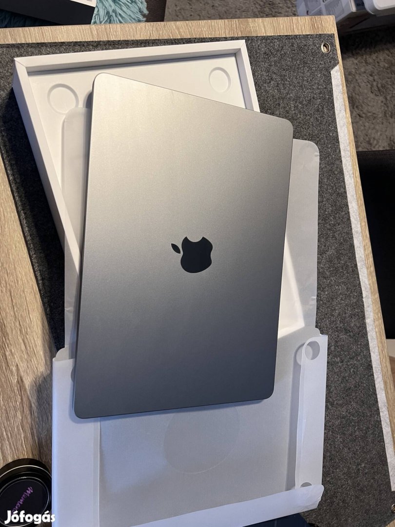 Apple Macbook Air M2