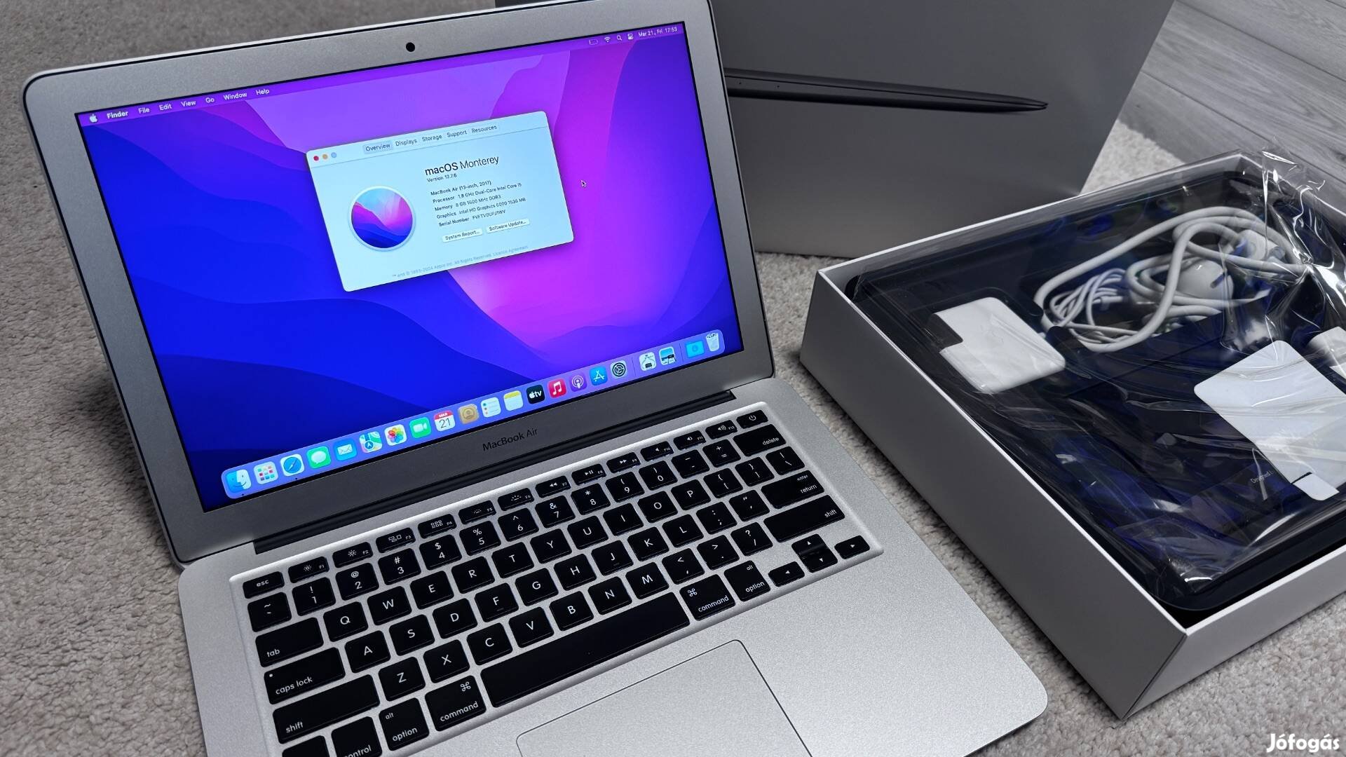 Apple Macbook Air, 89 töltési ciklussal, karctalan, újszer
