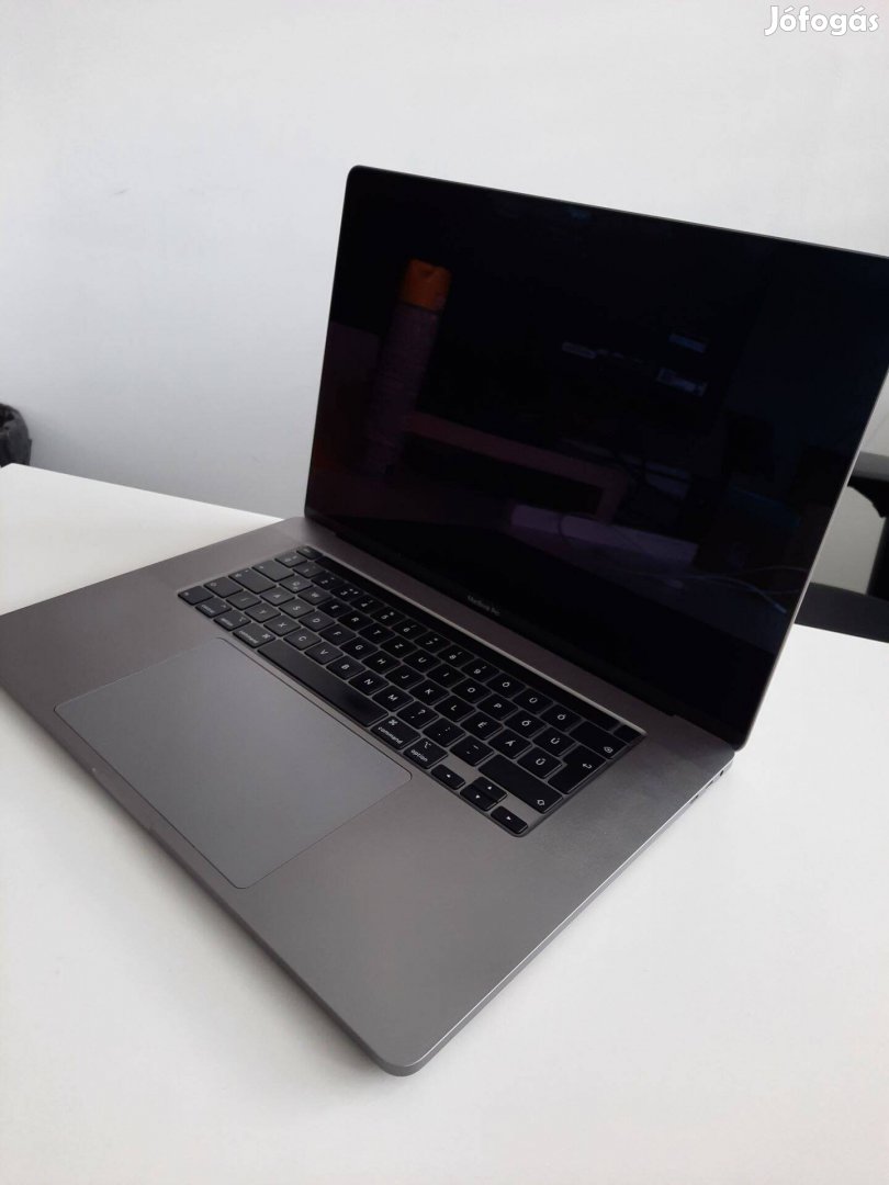 Apple Macbook Pro 16" - 2019 - Használt, jó állapotú