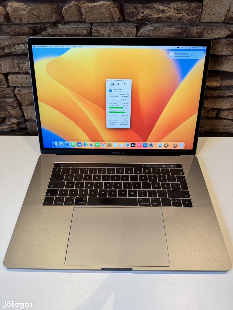 Apple Macbook Pro 2017/2018 15" 16gb/512 Gb ssd/87 %/Magyar