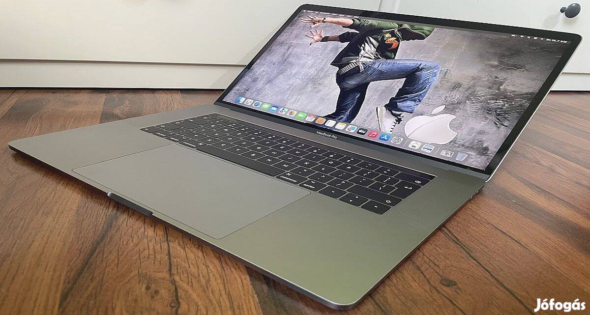 Apple Macbook Pro Ci7! Touch Bar! 15" Szép! Retina/2K/Radeon Pro 560