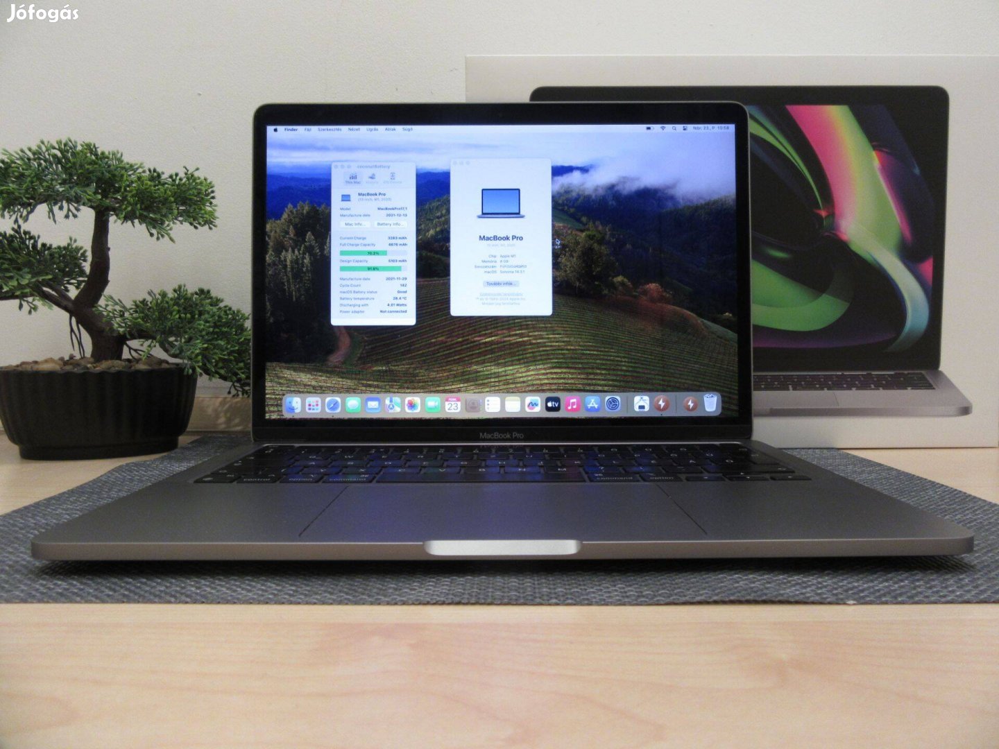 Apple Retina Macbook Pro 13 M1 - 2020 - Használt, karcmentes