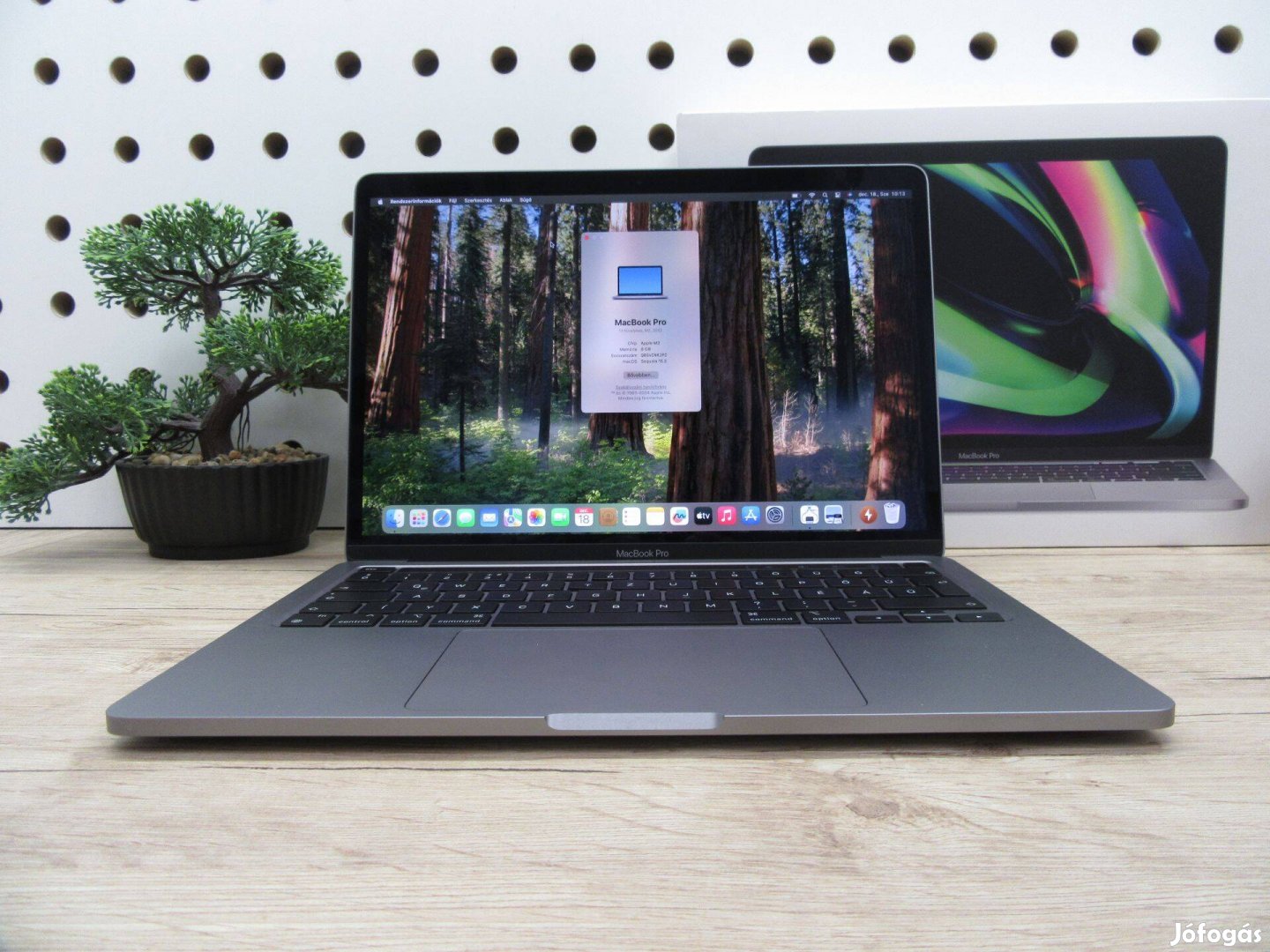 Apple Retina Macbook Pro 13 M2 - 2022 - Újszerű