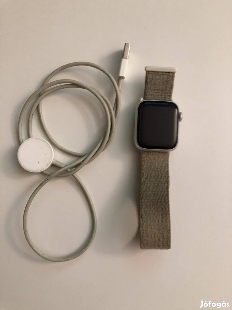 Apple Watch 4 40mm Nike Silver (74%)