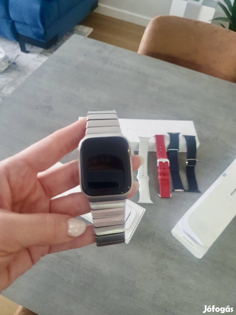 Apple Watch 6 44mm 5 szíjjal eladó