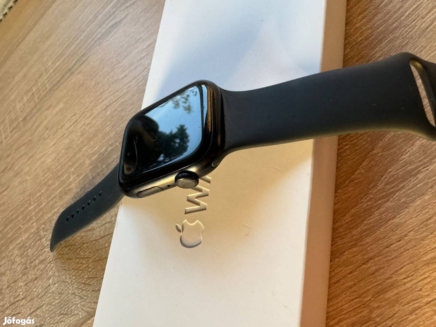 Apple Watch 7 45mm, fekete - jó állapot - Csere is lehet