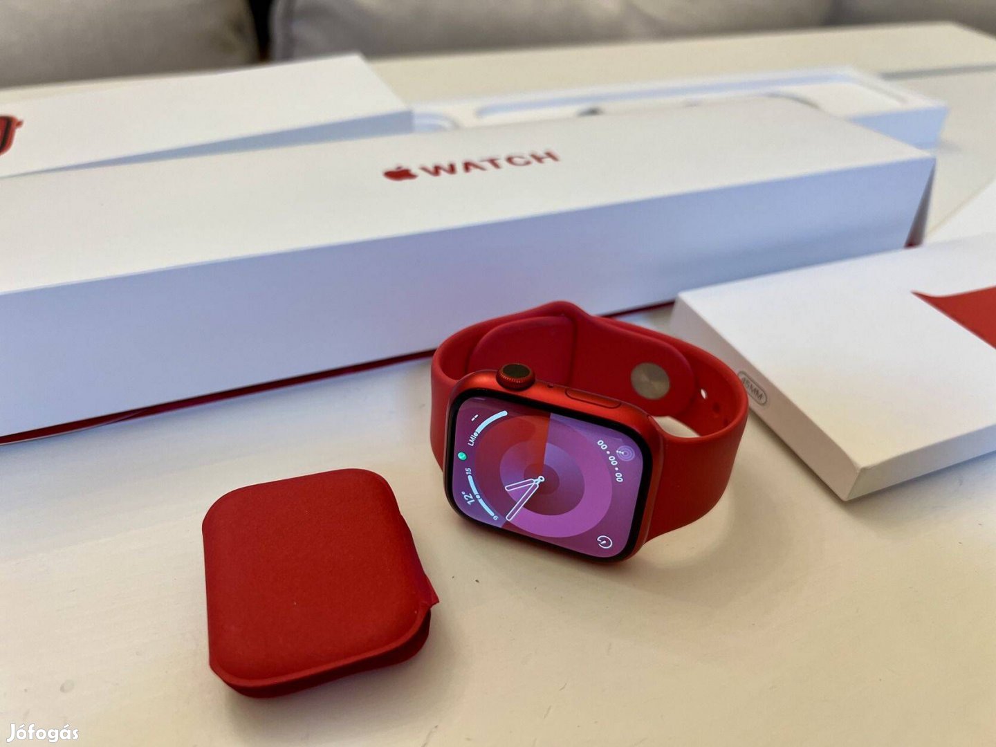 Apple Watch 8, Red ( limited ) , 45mm, Gps+Cellular ( esim ), 100% akk