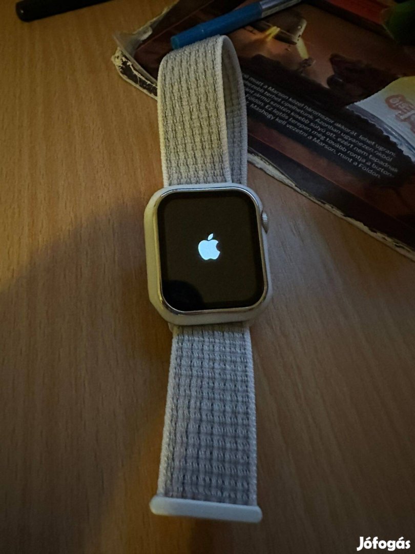 Apple Watch Nike SE GPS + Cellular 40mm