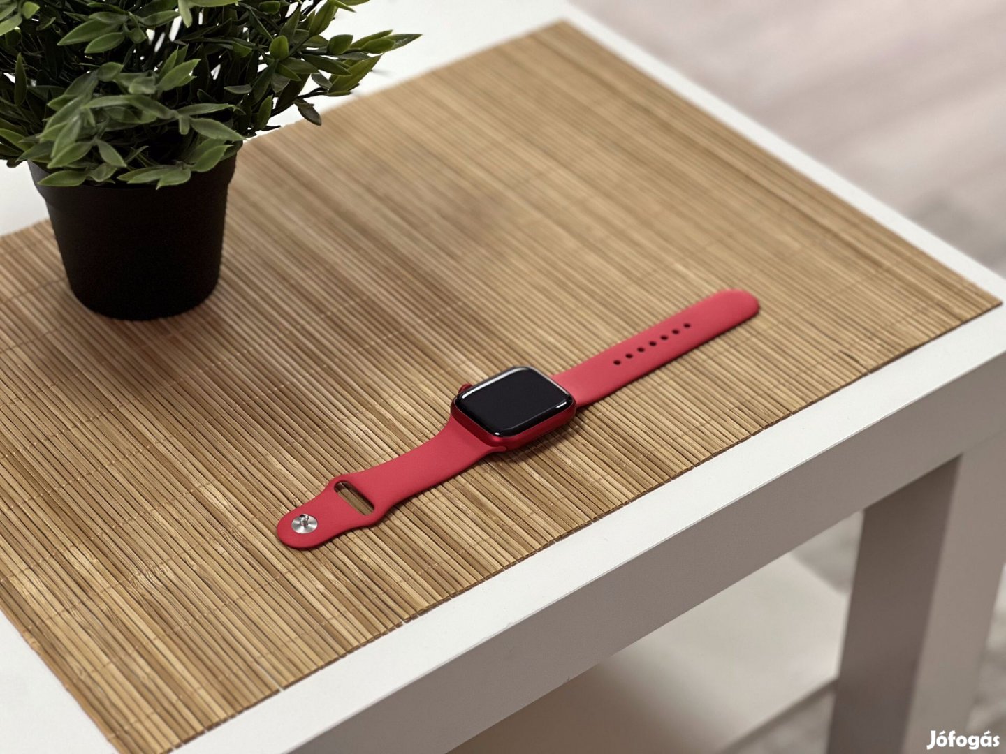 Apple Watch S8 Red 45MM 1 ÉV Garanciával Számlával Aksi 100%