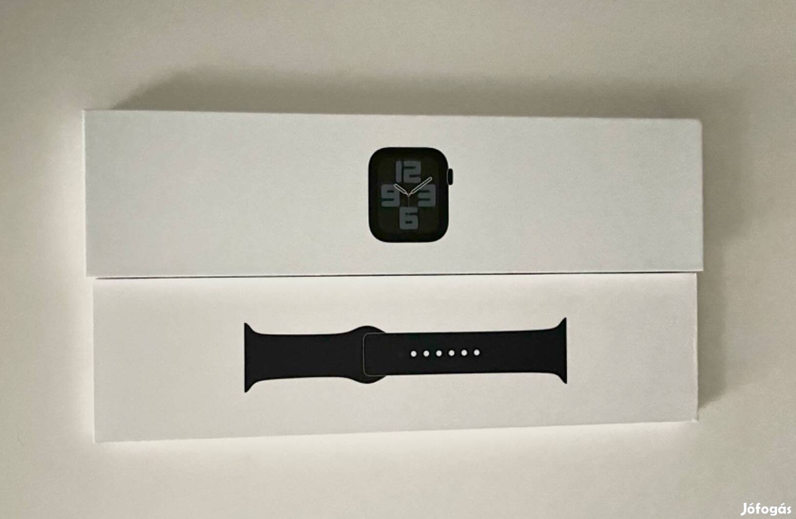 Apple Watch SE 2022 44mm fekete újszerű okosóra eladó!