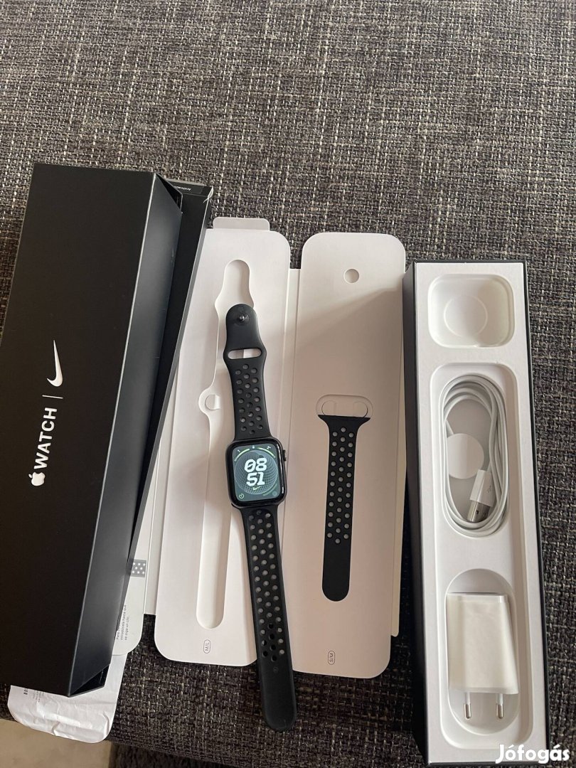 Apple Watch Series 5 44mm Nike Edition