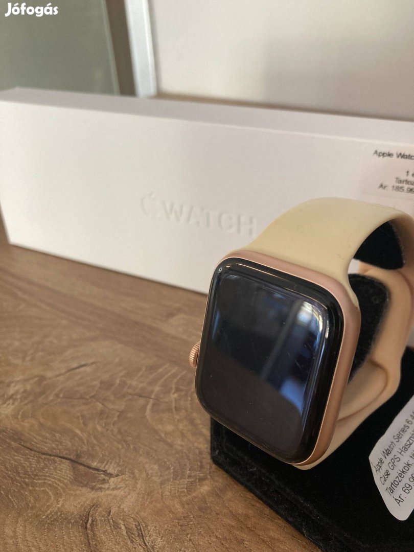 Apple Watch Series 6 44mm Gold Arany GPS Használt