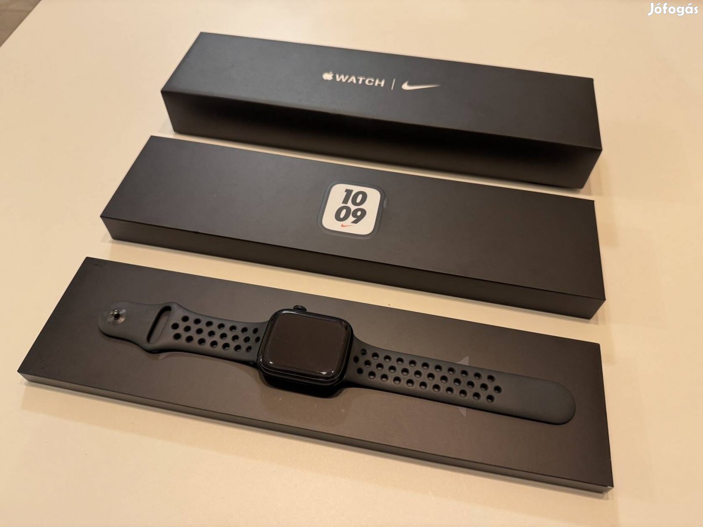 Apple Watch Series 7 GPS Midnight Eladó!