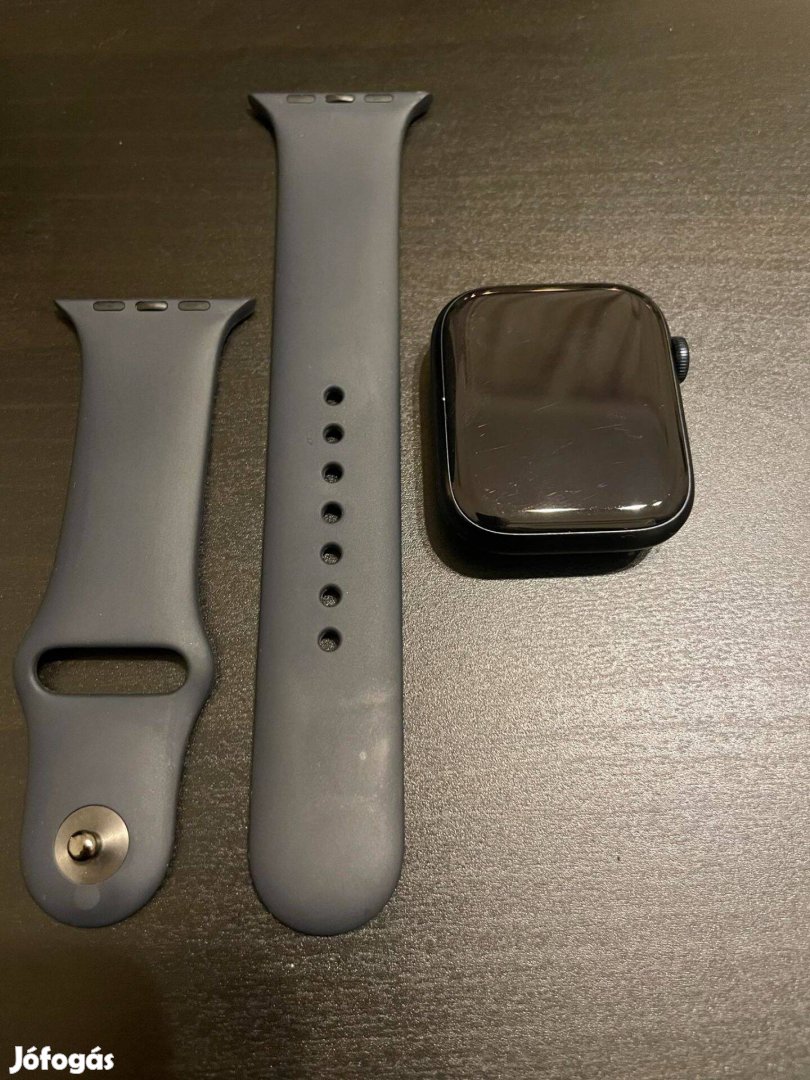 Apple Watch Series 7 (45mm) 100% Aksi