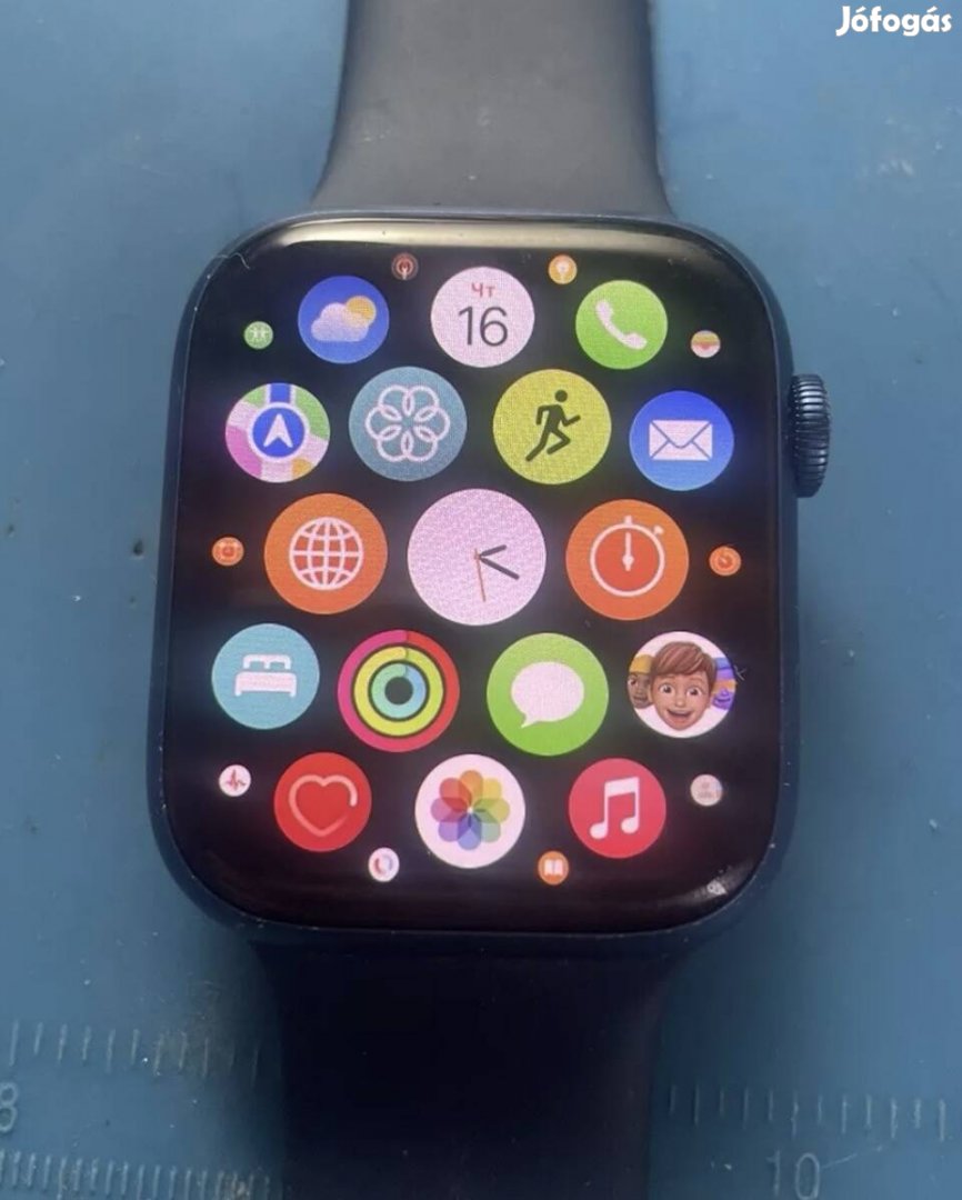 Apple Watch Series 7 - 45mm OLED kijelző