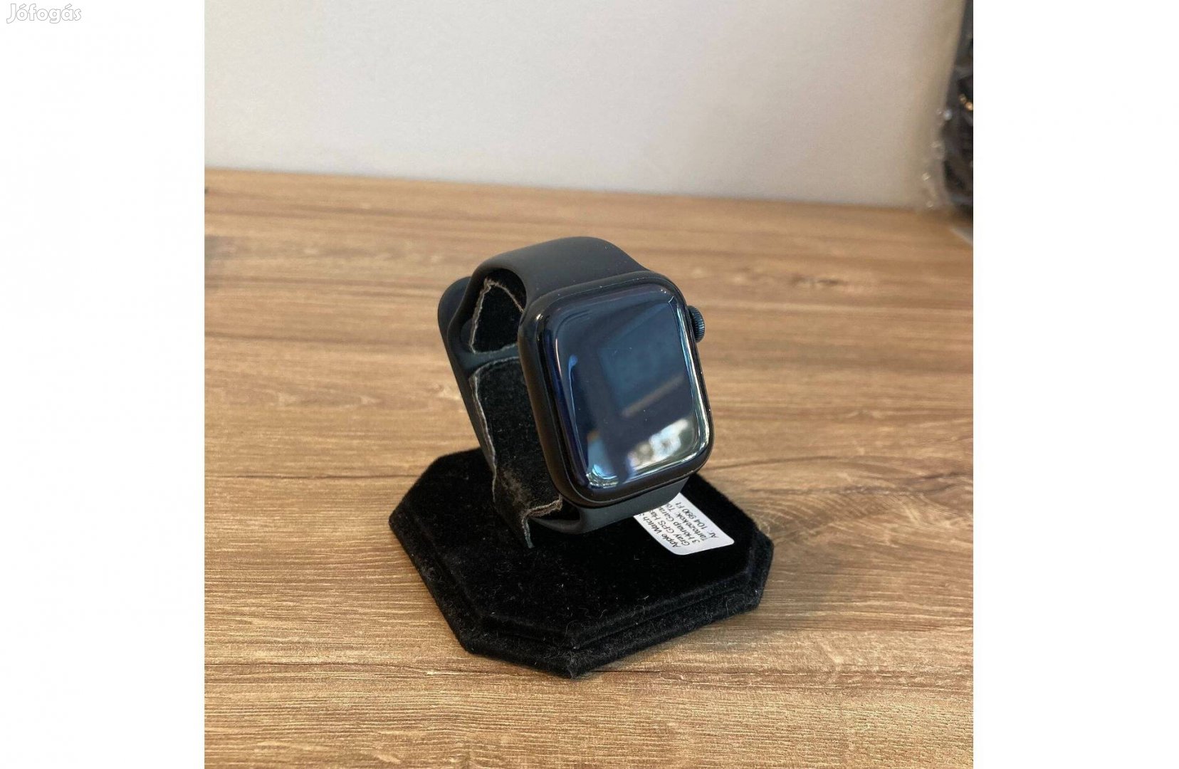 Apple Watch Series 8 41mm Fekete Alu Váz Fekete Szilikon Szíj GPS