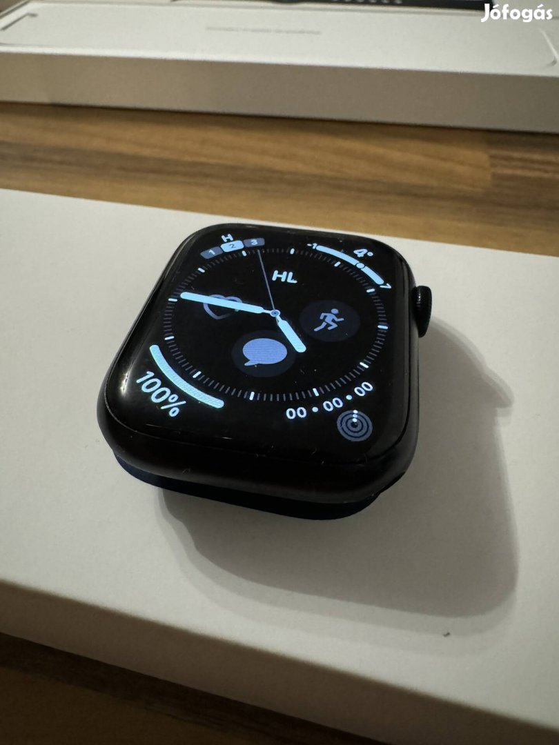 Apple Watch Series 8