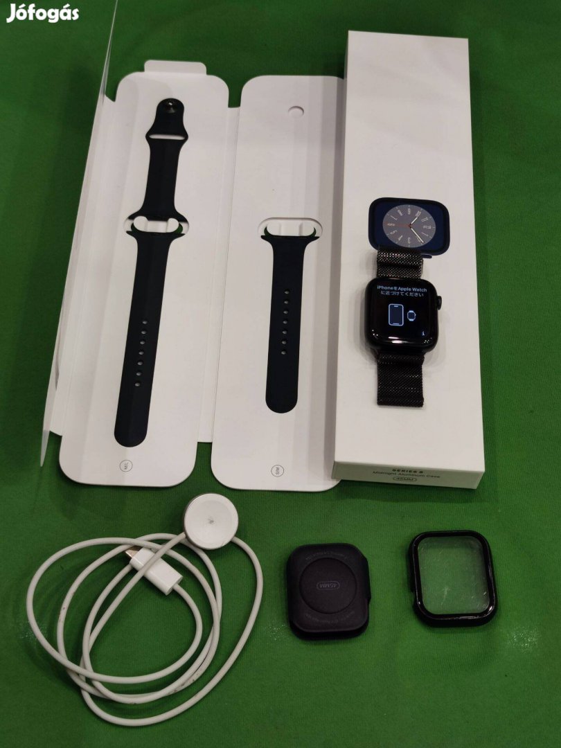 Apple Watch Series 8 GPS 45mm okosóra dobozában!