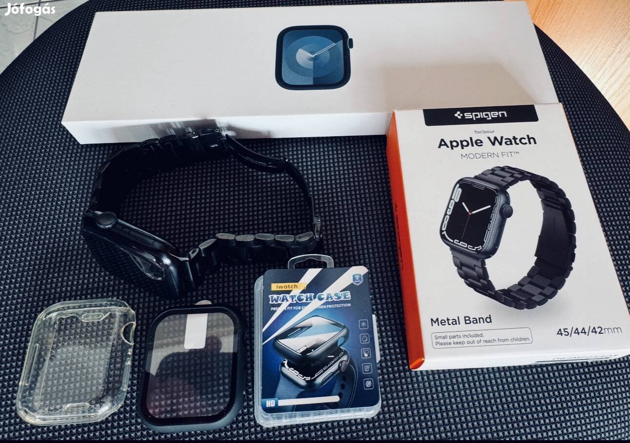 Apple Watch Series 9 - 45 mm, éjfekete, Spigen szíjjal