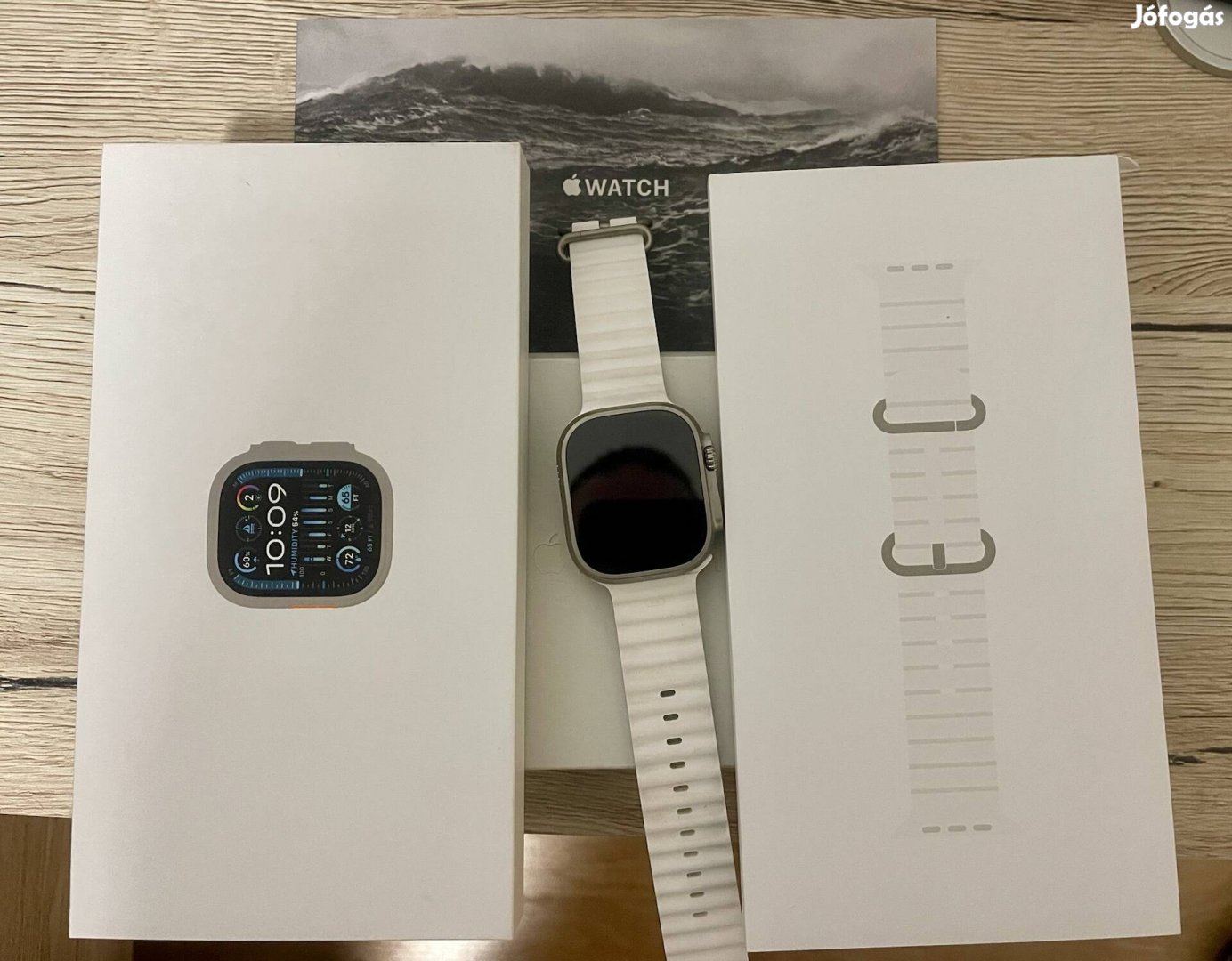 Apple Watch Ultra 2 Titanium white brand