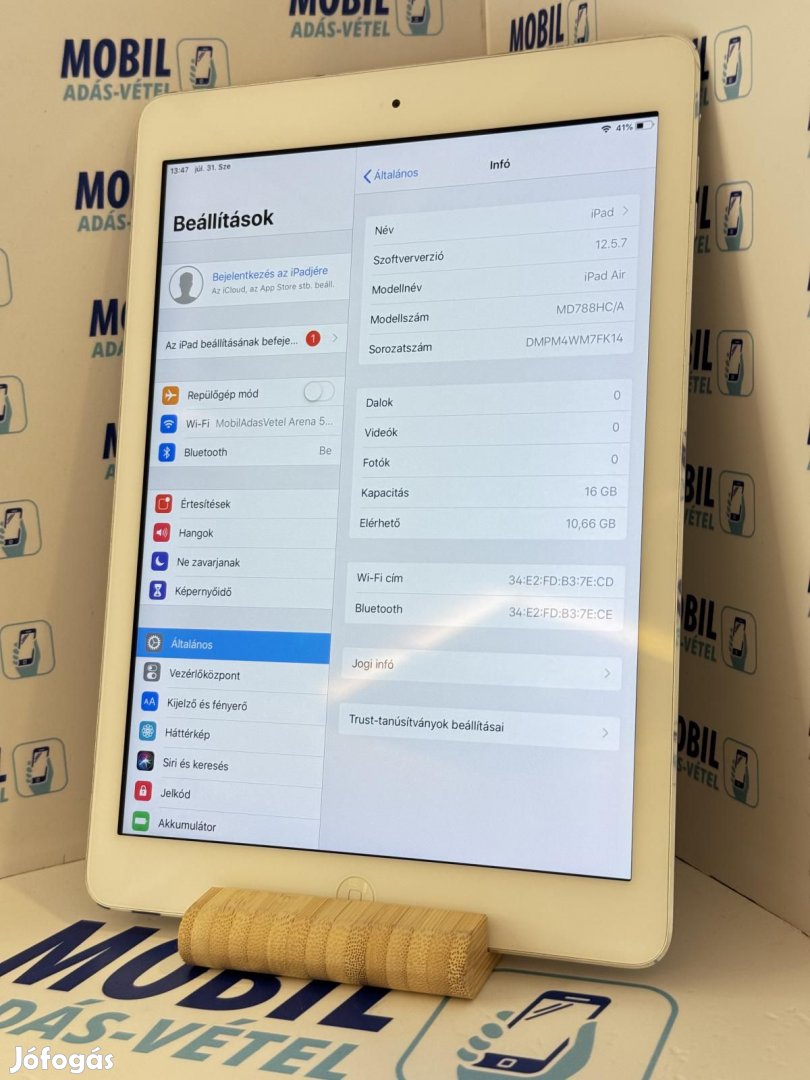 Apple iPad Wi-Fi 16 GB, 12 hó garancia