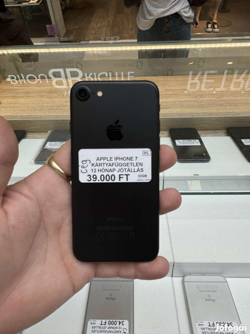 Apple iPhone 7 Kártyafüggetlen 32 GB, 12 hó garancia