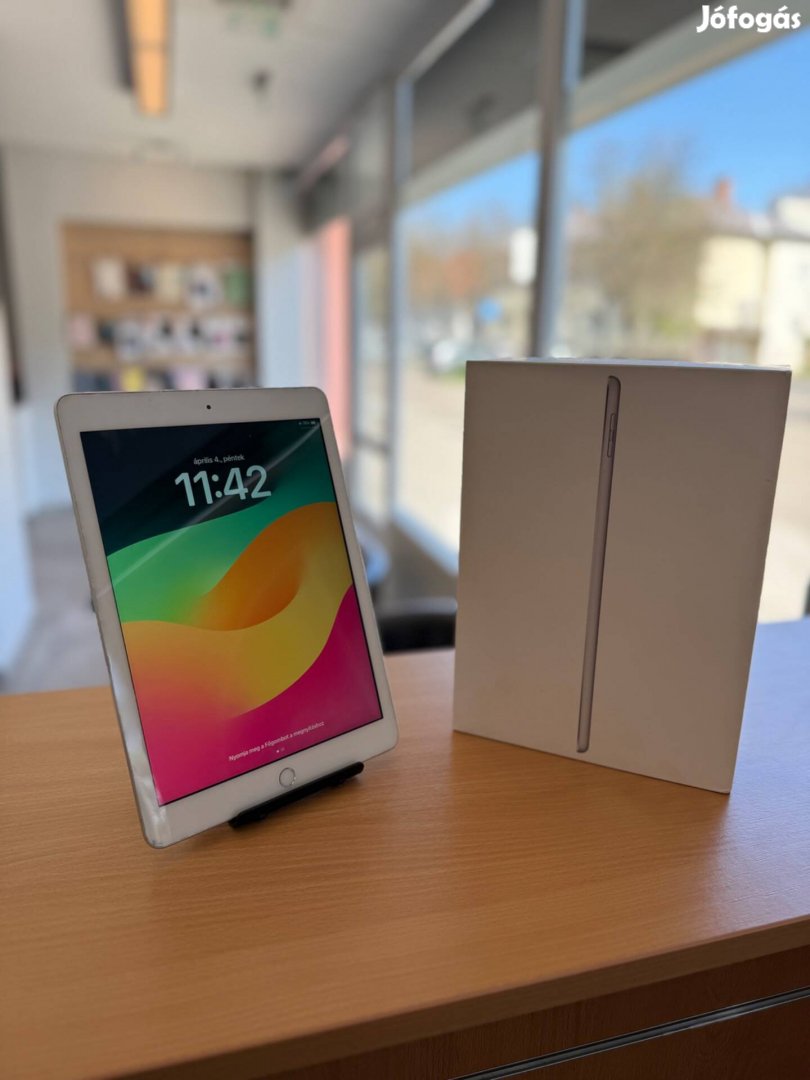 Apple ipad 6. Gen Generáció 32GB Wifi + Cellular Ezüst 100% Akku
