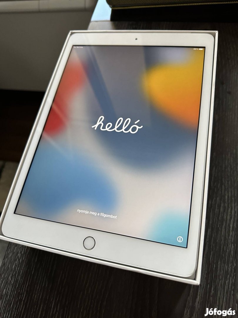 Apple ipad 7th gen 32GB wifi+sim