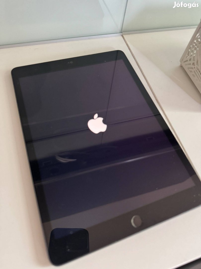 Apple ipad 8. generáció, 32GB, space gray