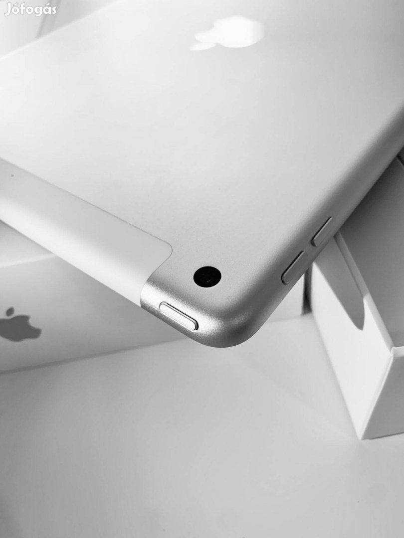 Apple ipad 9, Silver, 64Gb, Wifi+Cellular, karcmentes, új állapotú