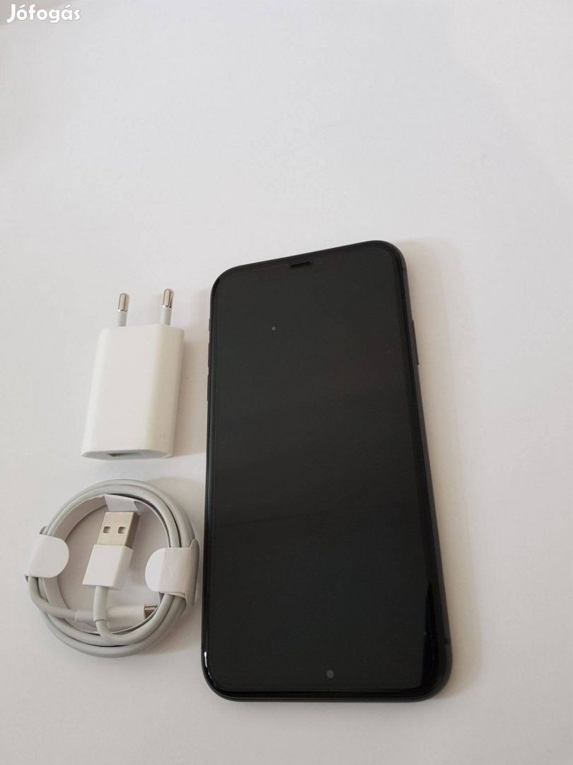 Apple iphone 11 64GB fekete jó állapotú kártyafüggetlen telefon eladó!