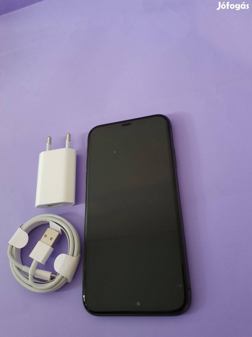 Apple iphone 11 64GB fekete jó állapotú kártyafüggetlen telefon eladó!
