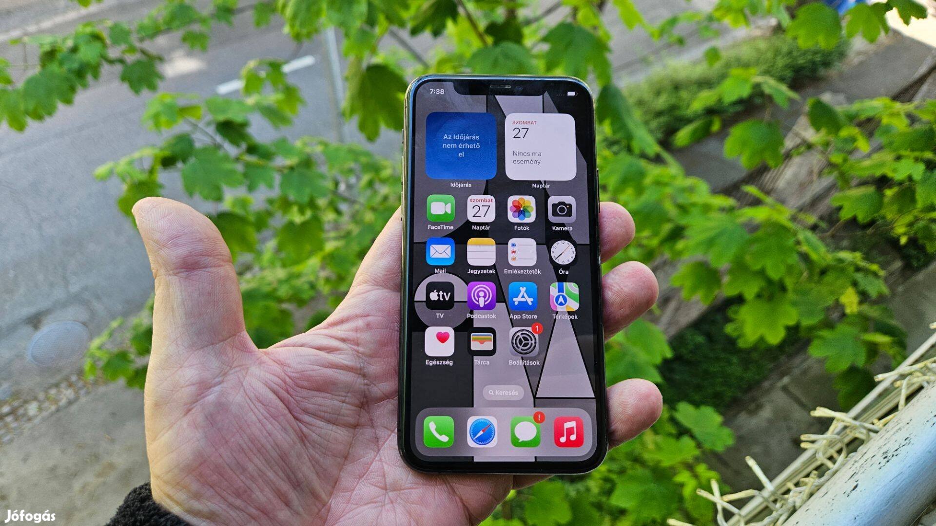 Apple iphone 11 Pro Független Újszerű Space Gray Garis 100% Aksi