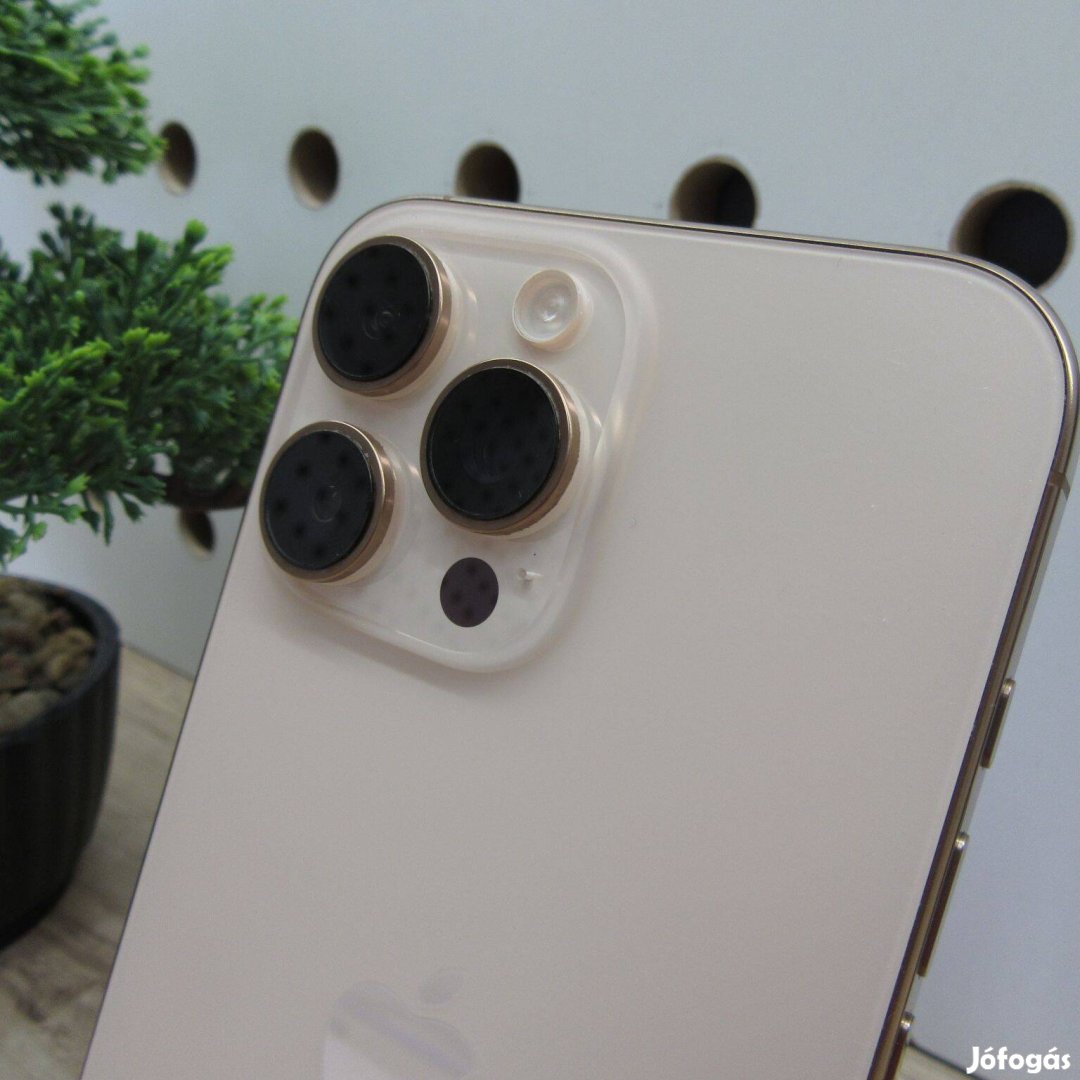 Apple iphone 16 Pro Max Desert Titanium 256GB karcmentes