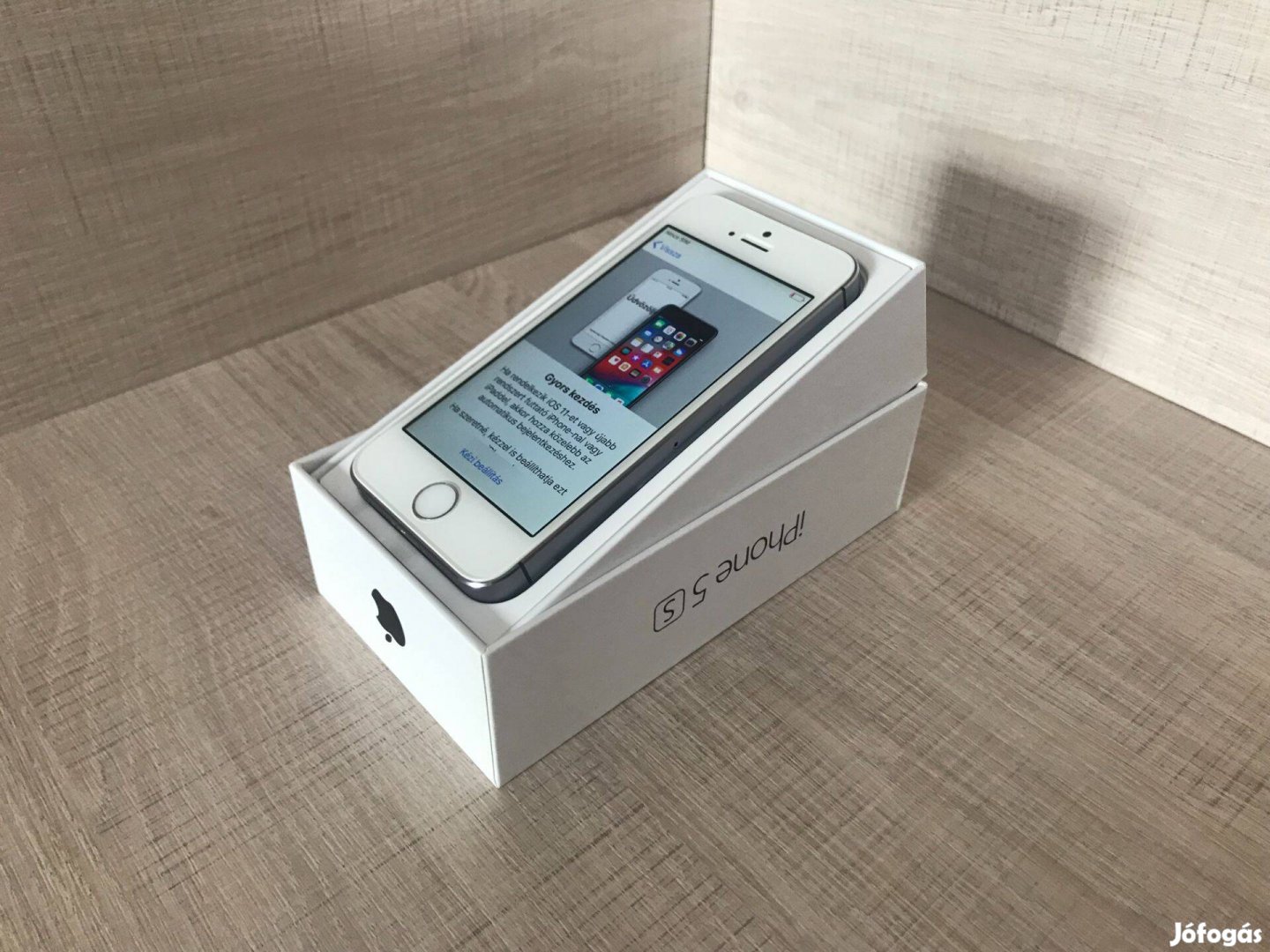 Apple iphone 5S 32GB, Újszerű, Új tartozékok, Új kiegészítők 100%